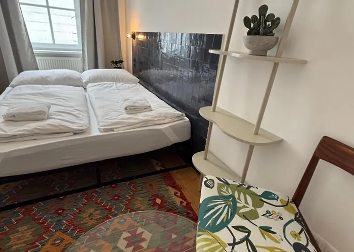 Apartment Elegantes Bei Der Wiener Stadthallo Vienna